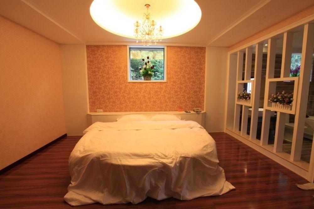 Yangshuo Hua Xiang Man Ting West Street Hotel Экстерьер фото