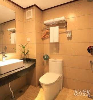 Yangshuo Hua Xiang Man Ting West Street Hotel Экстерьер фото